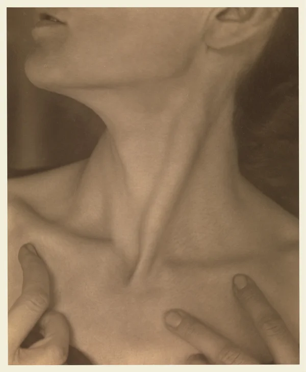 georgia-o-keeffe neck-near-shot-with-hands female