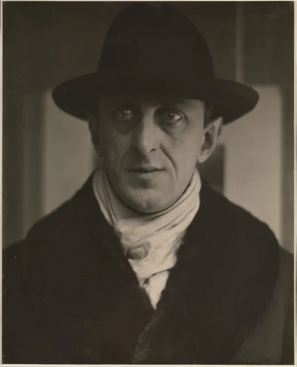 marsden-hartley frontal-portrait-with-long-wing-hat-and-schal male