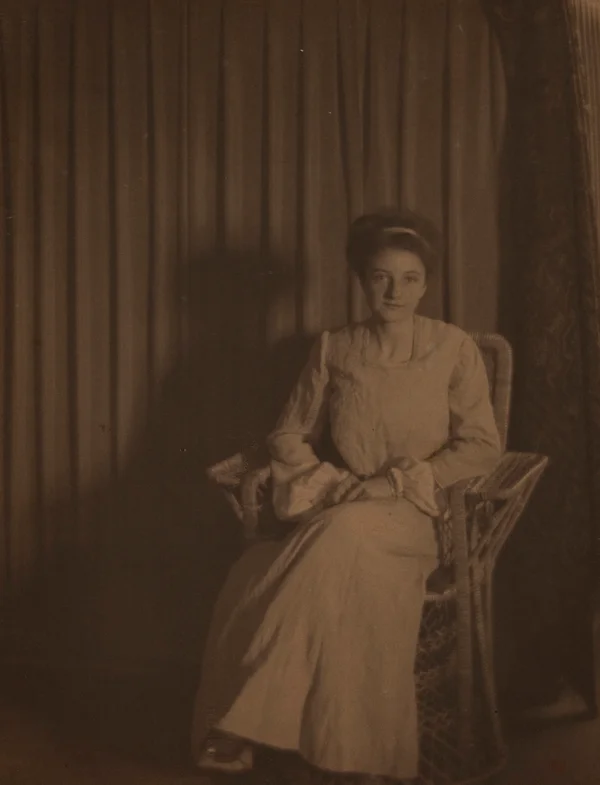 eleanor-smith untitled-portrait female