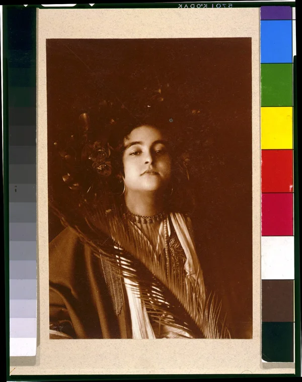 nancy-lovis-kraft-middle-eastern-costume-floral-headdress-palm-frond head-shoulders-front female