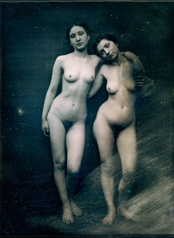 two-standing-female-nudes daguerreotype female