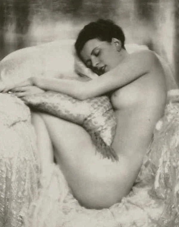 sleeping-woman female