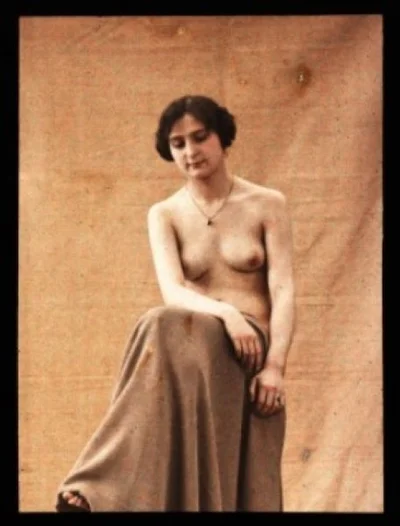portrait-femme-3 female