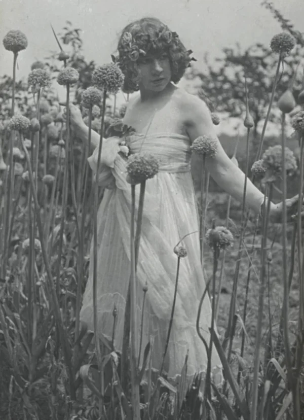 woman-in-field female