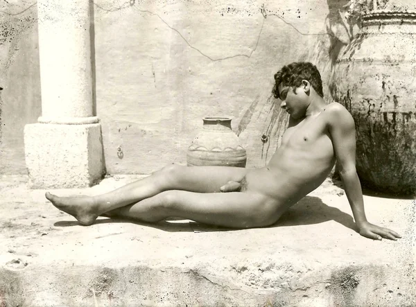 leaning-nude-boy male