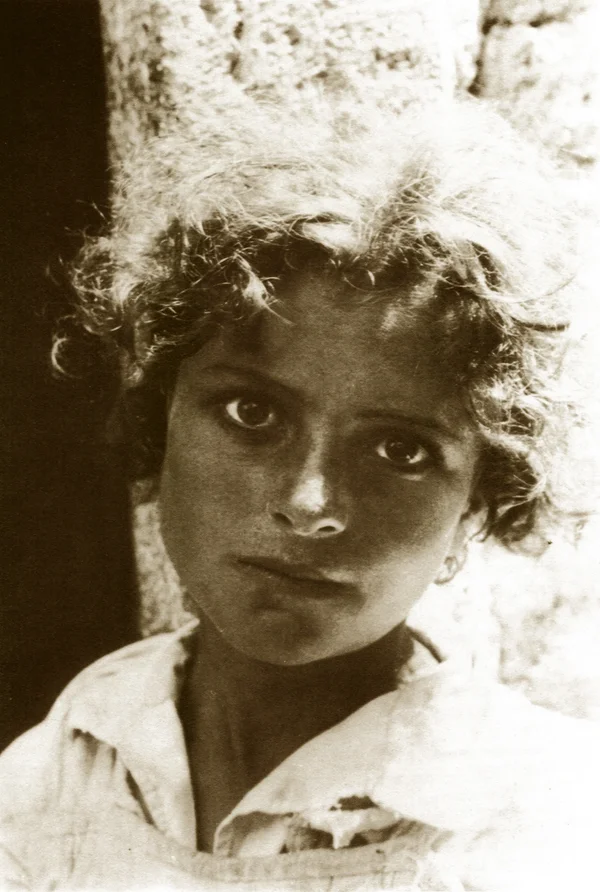 maria-intelisano portrait female