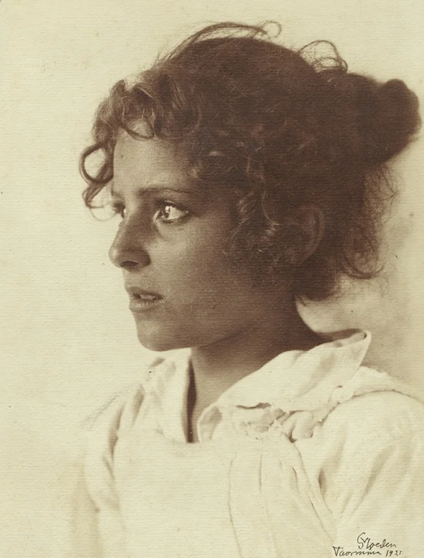 maria-intelisano female