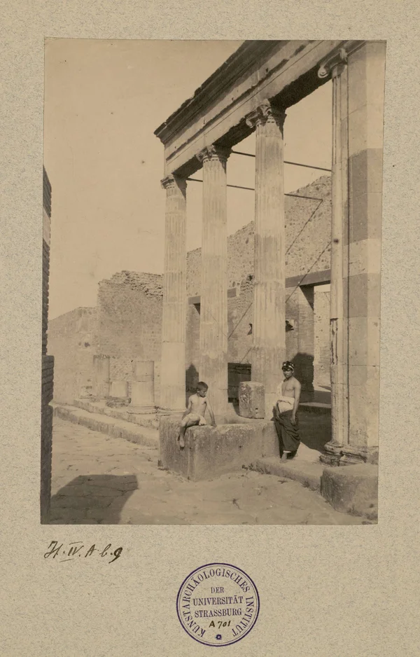 triangular-forum-pompeii