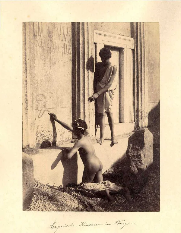 two-caprese-boys-in-pompeii male