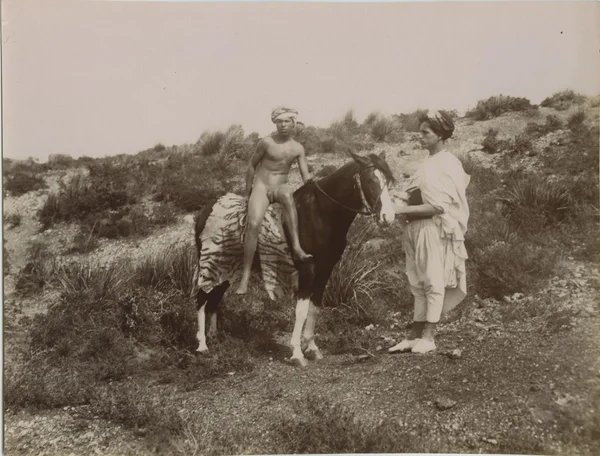 two-naked-algerian-boys-countryside male